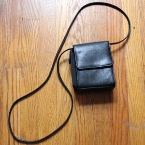 Unknown Brand Over the Shoulder Bag